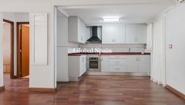 APARTMENT - Resale - TORREVIEJA -
                Costa Blanca