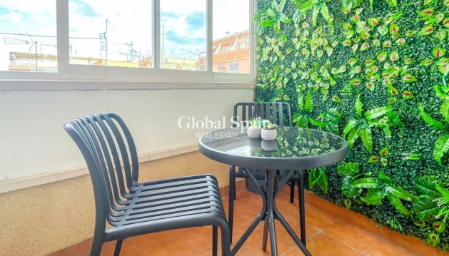 APARTMENT - Resale - TORREVIEJA -
                Costa Blanca
