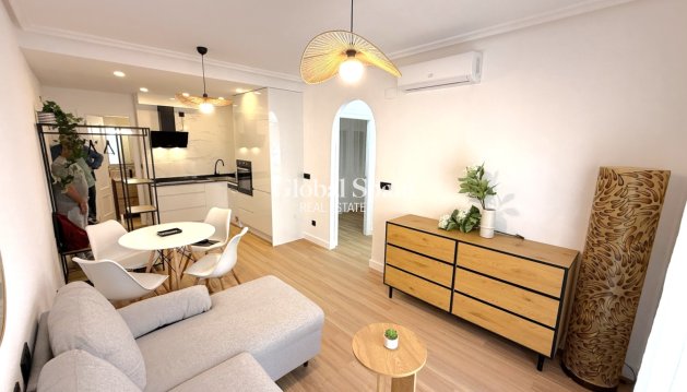APARTMENT - Resale - TORREVIEJA -
                Costa Blanca