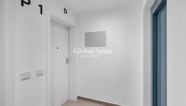 APARTMENT - Resale - TORREVIEJA -
                Costa Blanca