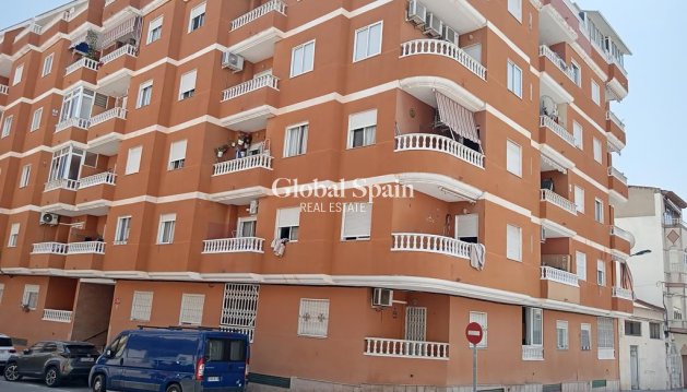 APARTMENT - Resale - TORREVIEJA -
                El molino