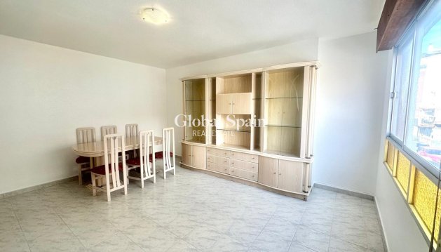 APARTMENT - Resale - TORREVIEJA -
                Estacion de autobuses