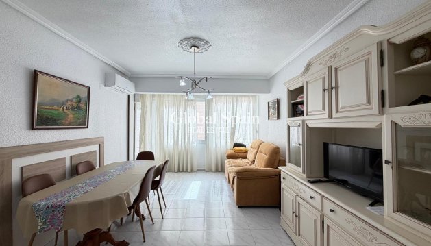 APARTMENT - Resale - TORREVIEJA -
                Estacion de autobuses