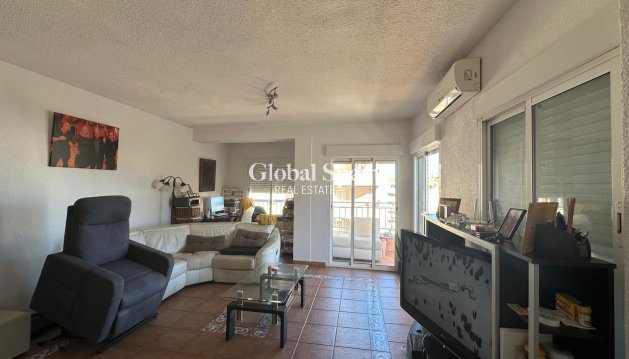 APARTMENT - Resale -
                TORREVIEJA - GSR-70747