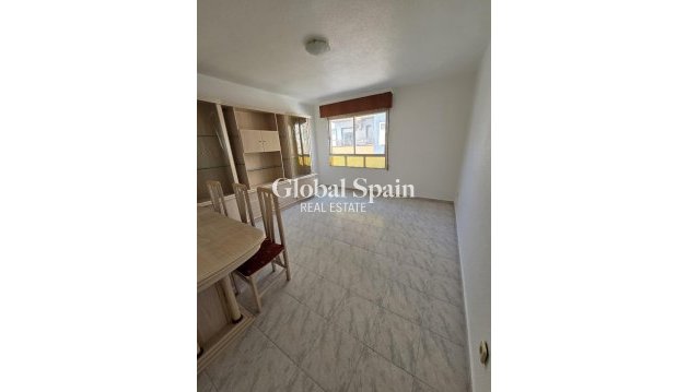 APARTMENT - Resale - TORREVIEJA -
                Las Piscinas Naturales