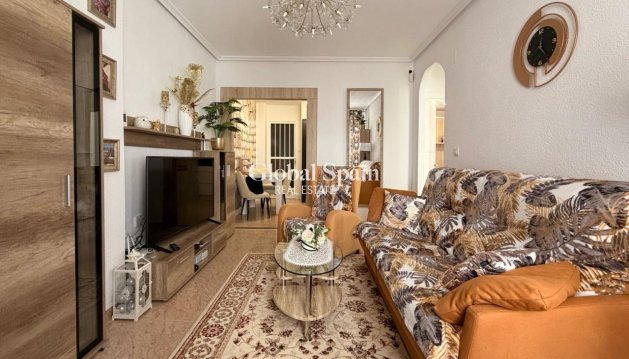 APARTMENT - Resale - TORREVIEJA -
                Nueva Torrevieja