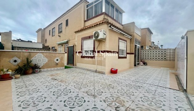 APARTMENT - Resale - TORREVIEJA -
                Paraje Natural