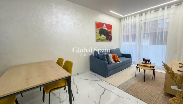 APARTMENT - Resale - TORREVIEJA -
                Playa del Cura