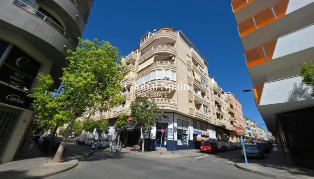 APARTMENT - Resale - TORREVIEJA -
                Playa del Cura