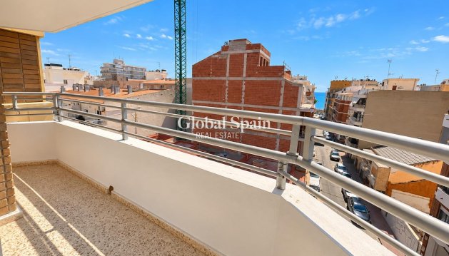 APARTMENT - Resale - TORREVIEJA -
                Playa del cura