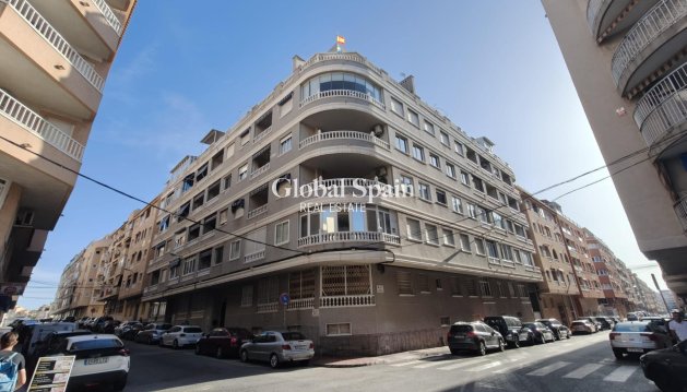 APARTMENT - Resale - TORREVIEJA -
                Playa del Cura