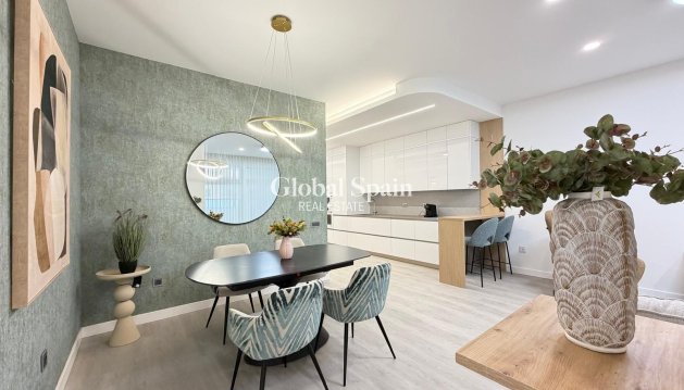 APARTMENT - Resale - TORREVIEJA -
                Playa del Cura