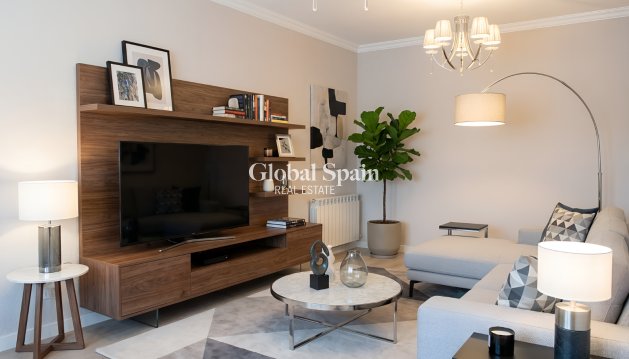 APARTMENT - Resale - TORREVIEJA -
                Torrevieja Centro