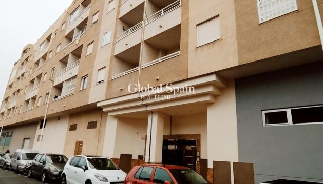 APARTMENT - Resale - TORREVIEJA -
                Torrevieja