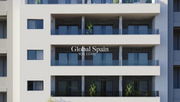 APPARTEMENT - Nouvelle construction - TORREVIEJA -
                Center