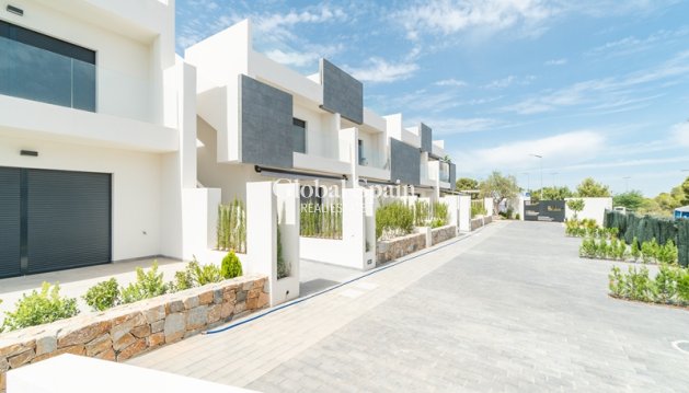 APPARTEMENT - Nouvelle construction - TORREVIEJA -
                LOS BALCONES - LOS ALTOS