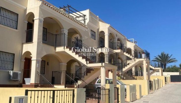 APPARTEMENT - Revente - ALGORFA -
                Costa Blanca
