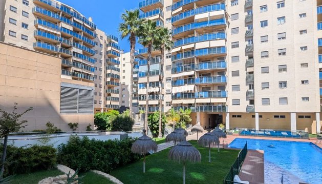 APPARTEMENT - Revente - ALICANTE -
                El Campello