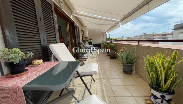 APPARTEMENT - Revente - ALMORADÍ -
                Inland