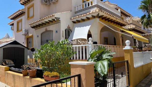 APPARTEMENT - Revente - CABO ROIG -
                Costa Blanca