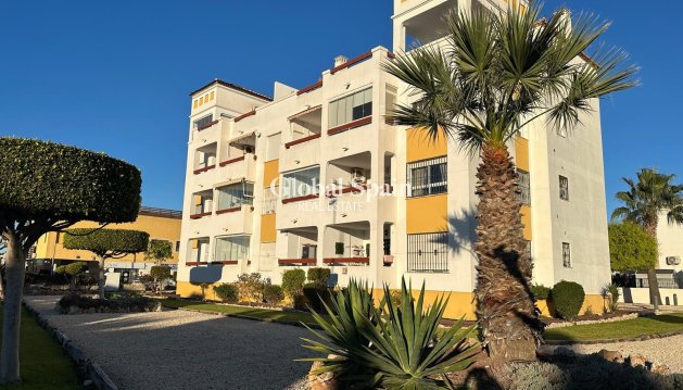 APPARTEMENT - Revente - CAMPOAMOR -
                Costa Blanca