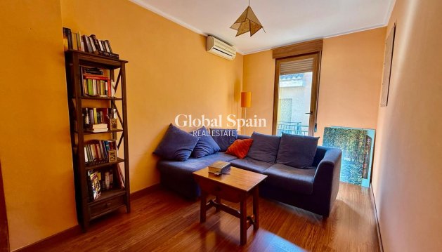 APPARTEMENT - Revente - GATA DE GORGOS -
                Gata de Gorgos