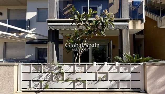 APPARTEMENT - Revente - GUARDAMAR DEL SEGURA -
                Costa Blanca