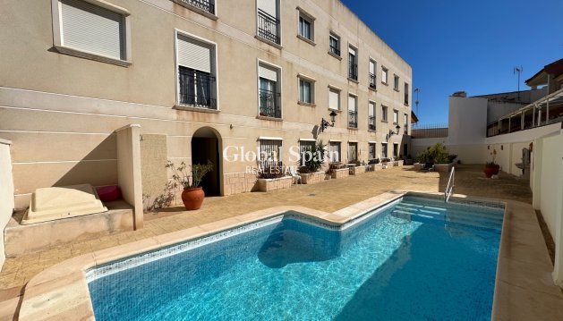 APPARTEMENT - Revente - JACARILLA -
                Jacarilla