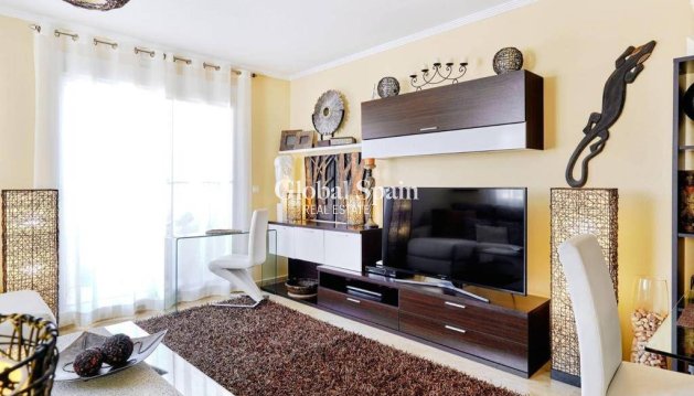 APPARTEMENT - Revente - ORIHUELA COSTA -
                Altos de campoamor
