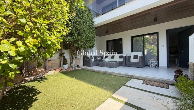 APPARTEMENT - Revente - ORIHUELA COSTA -
                Altos de campoamor