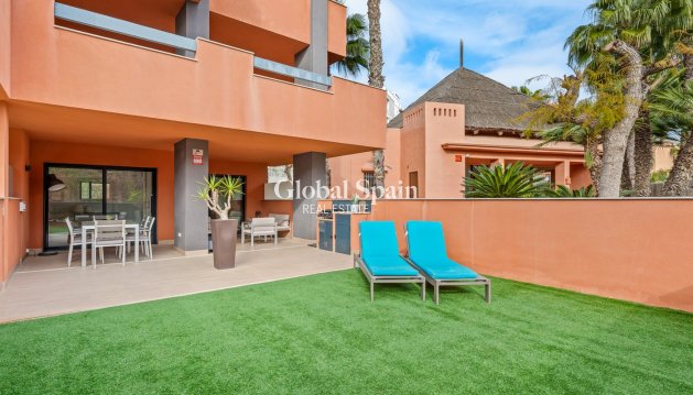 APPARTEMENT - Revente - ORIHUELA COSTA -
                VILLAMARTÍN