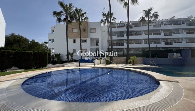 APPARTEMENT - Revente - ORIHUELA COSTA -
                VILLAMARTÍN