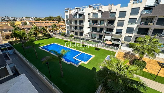 APPARTEMENT - Revente - ORIHUELA COSTA -
                VILLAMARTÍN