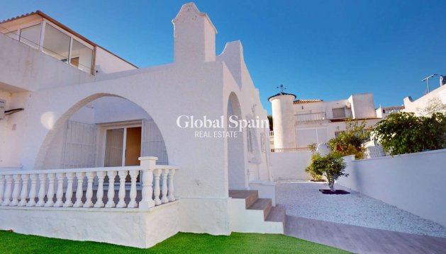 APPARTEMENT - Revente - ORIHUELA -
                Inland