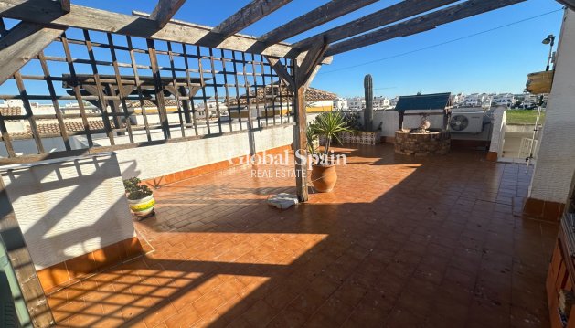 APPARTEMENT - Revente - ORIHUELA -
                Inland