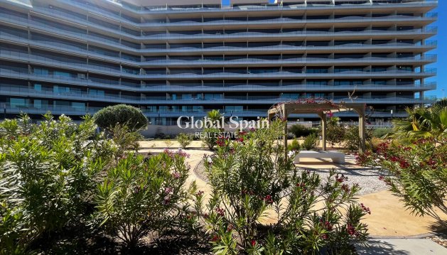 APPARTEMENT - Revente - PLAYA HONDA -
                Costa Calida