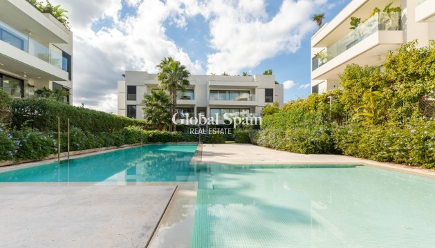 APPARTEMENT - Revente - PORT DE POLLENÇA -
                PORT DE POLLENÇA