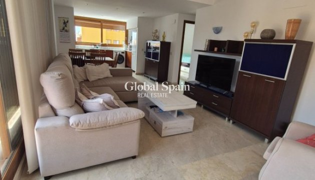 APPARTEMENT - Revente - PUNTA PRIMA -
                Costa Blanca