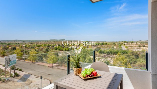 APPARTEMENT - Revente - SAN MIGUEL DE SALINAS -
                Inland