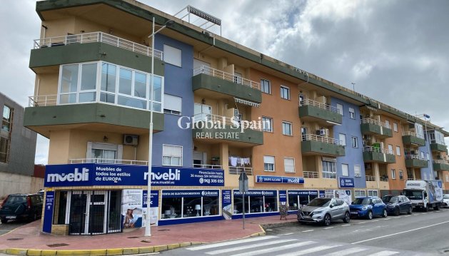 APPARTEMENT - Revente - SAN MIGUEL DE SALINAS -
                Pueblo 9