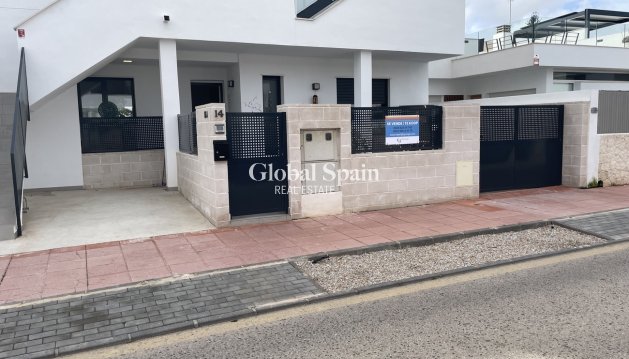 APPARTEMENT - Revente - SANTIAGO DE LA RIBERA -
                Costa Calida