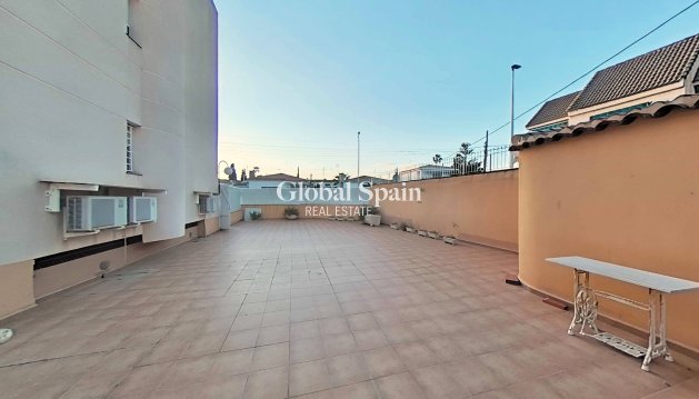 APPARTEMENT - Revente - SANTIAGO DE LA RIBERA -
                Playa De Santiago De La Ribera