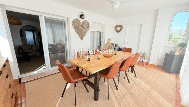 APPARTEMENT - Revente - SUCINA -
                Inland