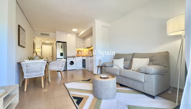 APPARTEMENT - Revente - TORREVIEJA -
                Acequion