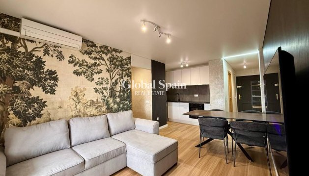 APPARTEMENT - Revente - TORREVIEJA -
                Acequion
