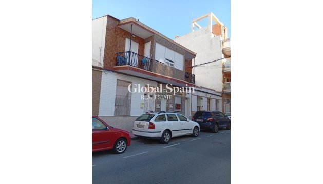 APPARTEMENT - Revente - TORREVIEJA -
                Aguas Nuevas