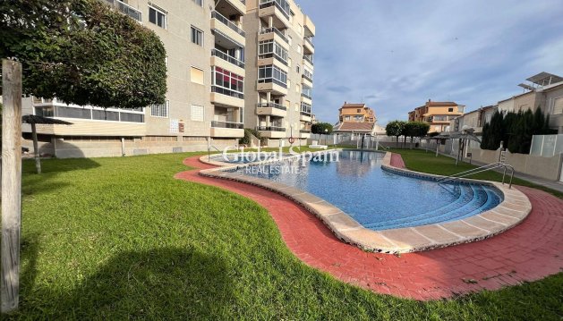 APPARTEMENT - Revente - TORREVIEJA -
                Aguas Nuevas