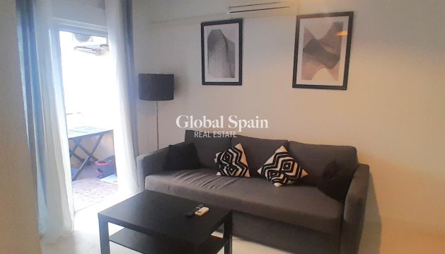 APPARTEMENT - Revente - TORREVIEJA -
                Center