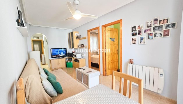 APPARTEMENT - Revente - TORREVIEJA -
                Center