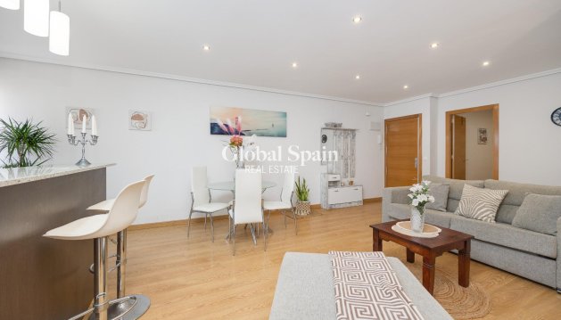 APPARTEMENT - Revente - TORREVIEJA -
                Center